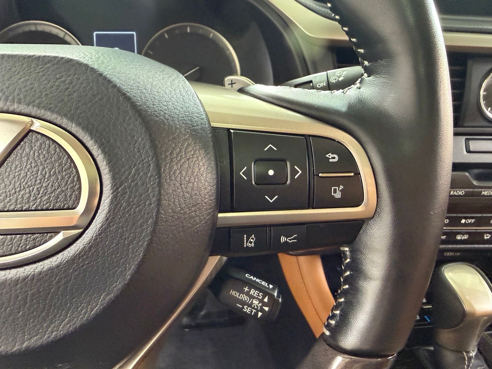 2022 Lexus RX 450hL Luxury