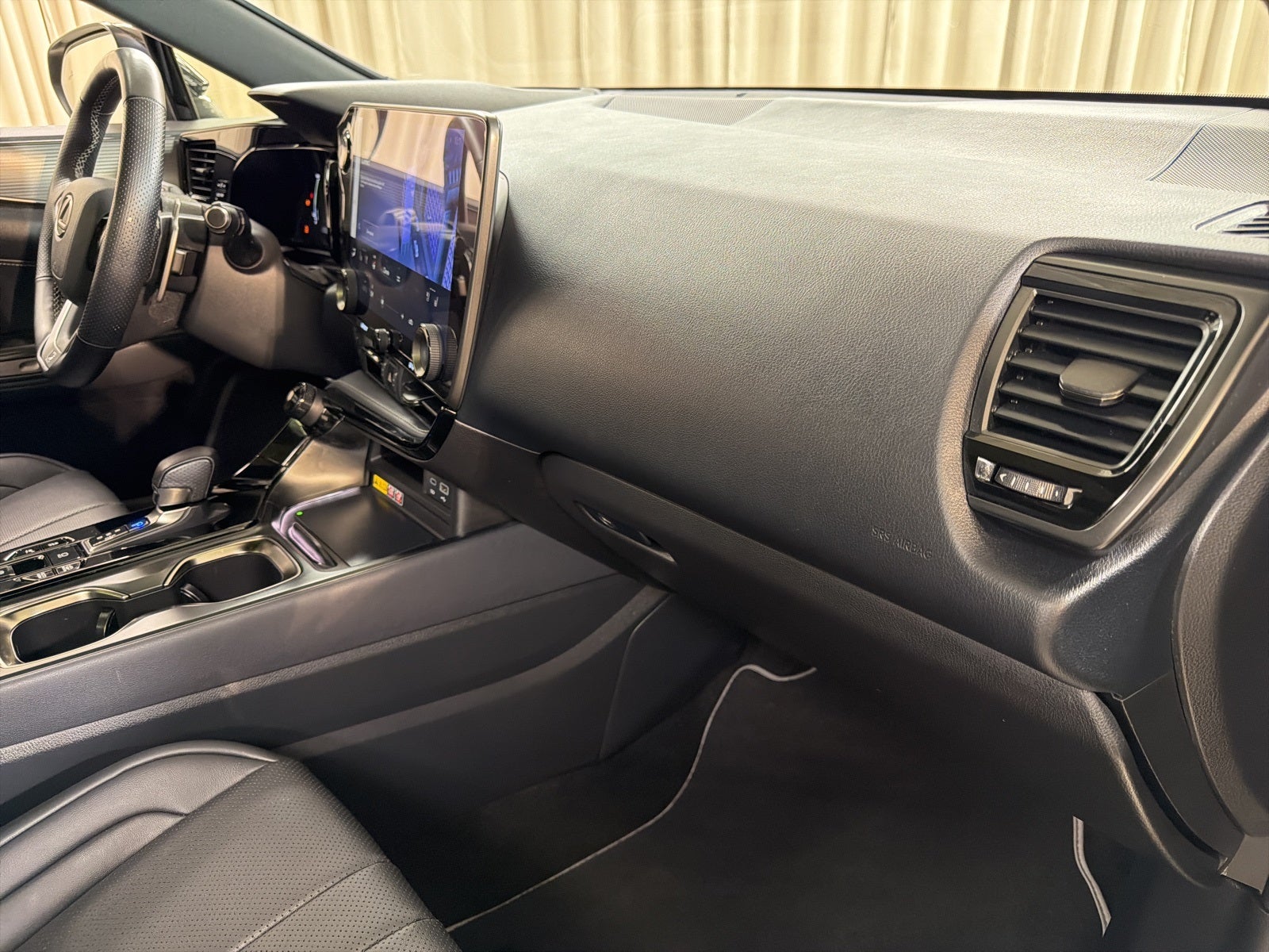 2025 Lexus NX 450h+ F SPORT