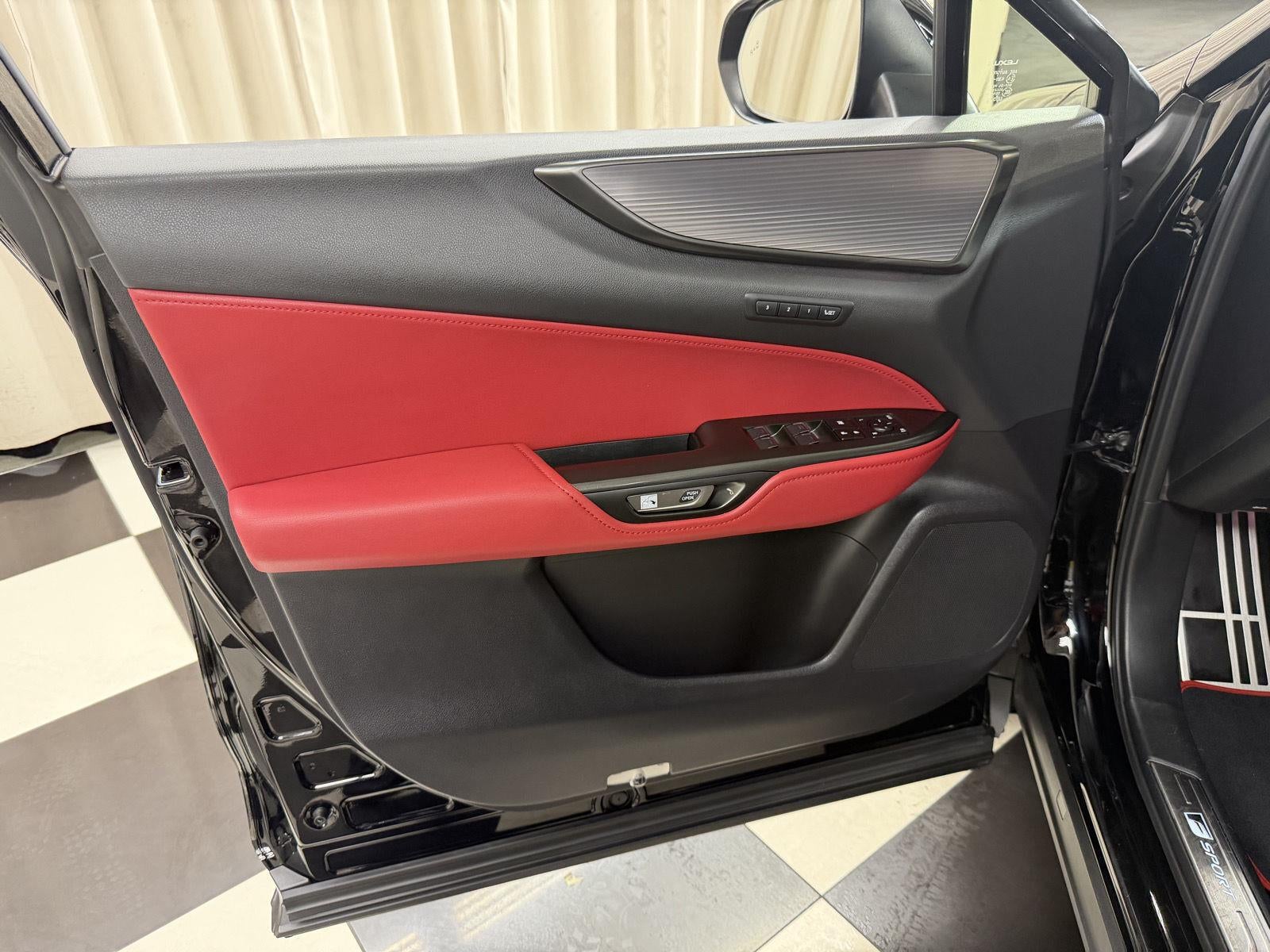 2024 Lexus Nx NX 450h+ F SPORT Handling