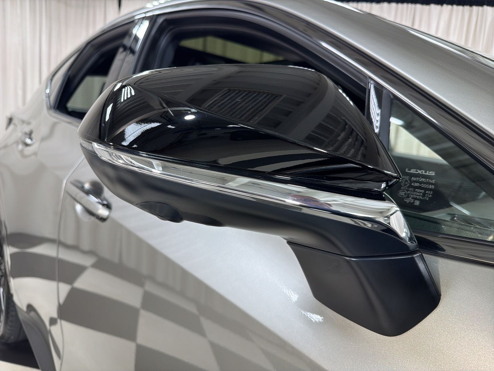 2025 Lexus NX 450h+ F SPORT