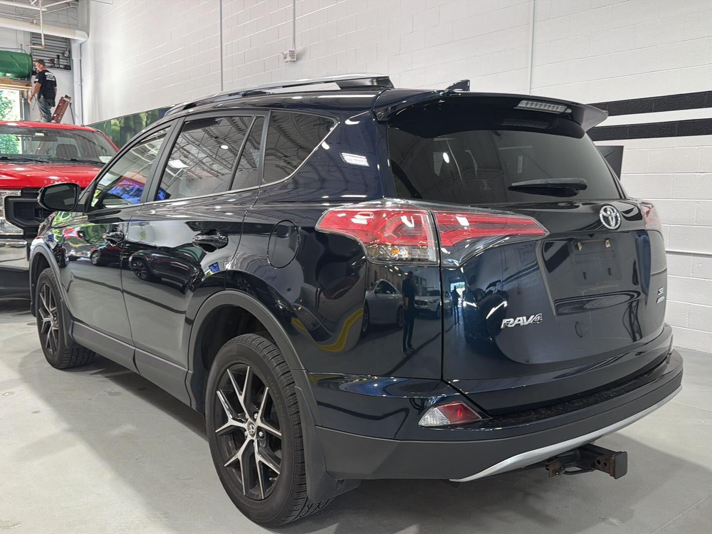 2017 Toyota RAV4 SE