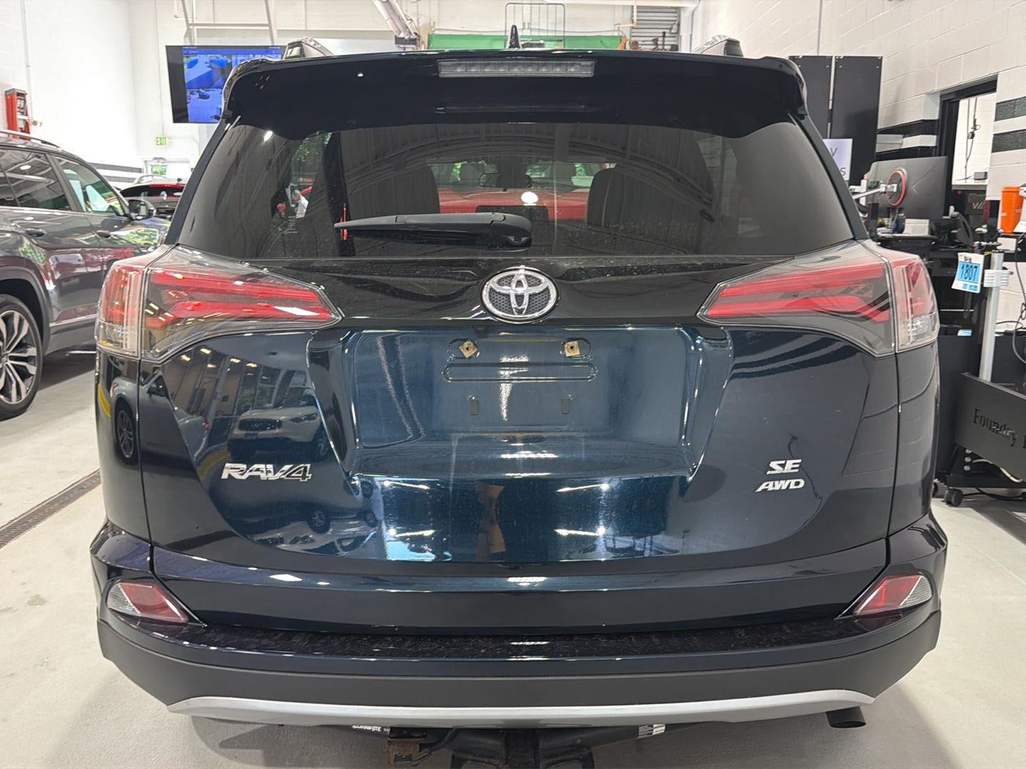 2017 Toyota RAV4 SE