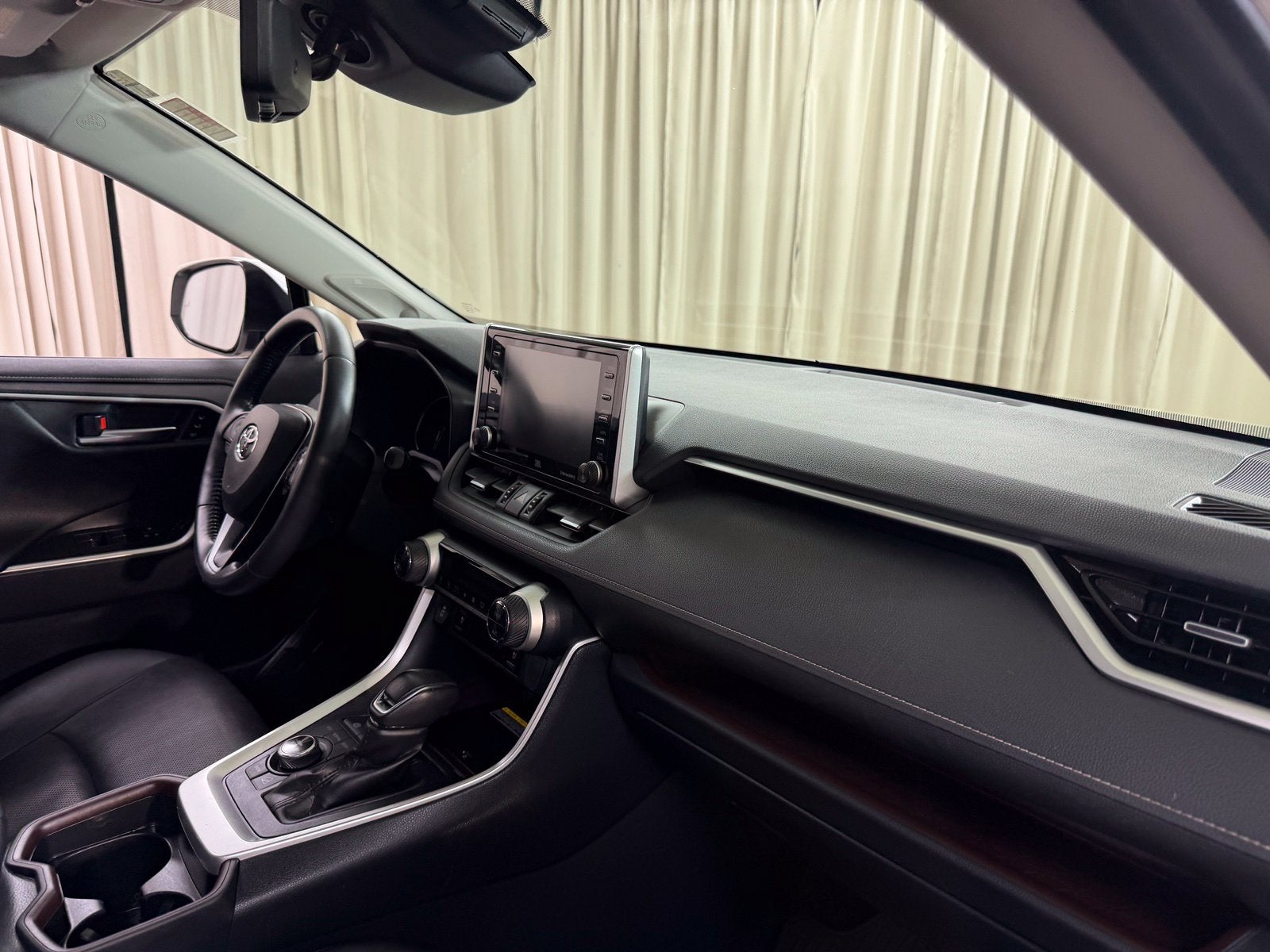 2020 Toyota RAV4 Limited