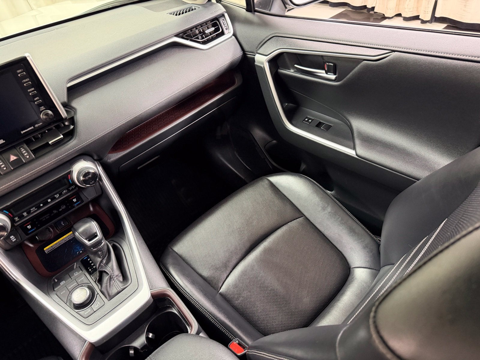 2020 Toyota RAV4 Limited