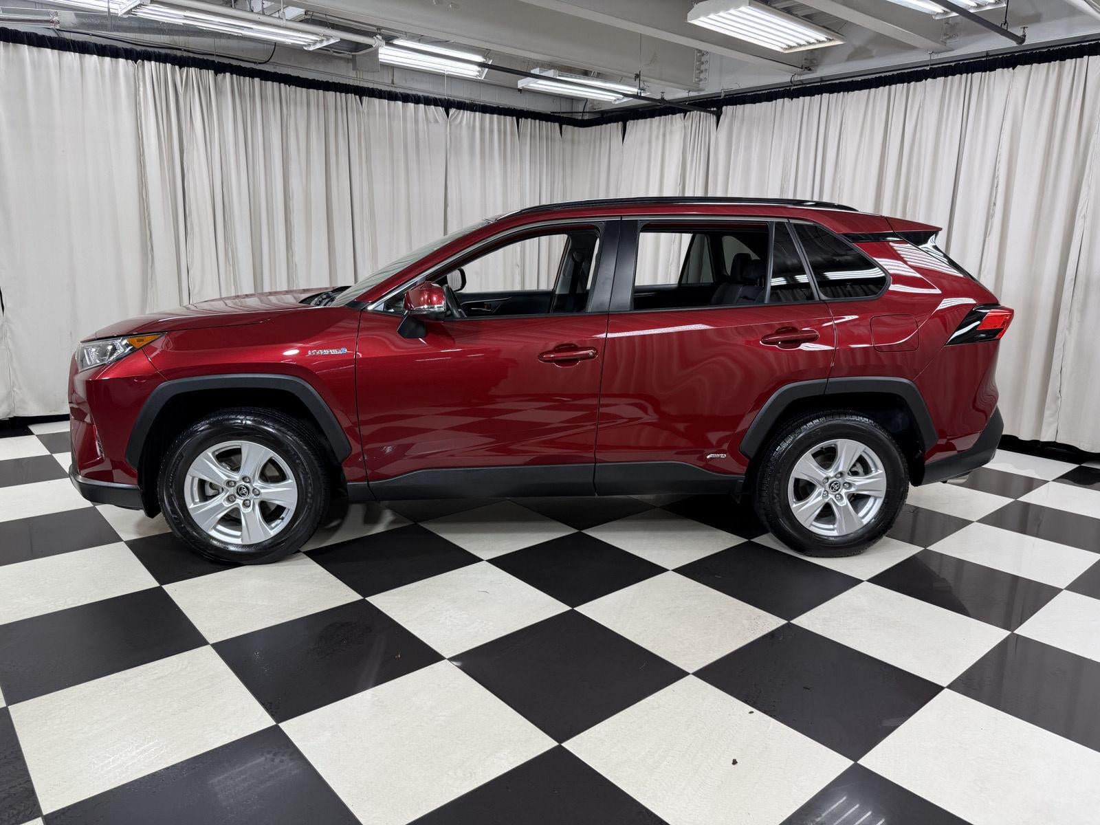 2021 Toyota RAV4 Hybrid XLE