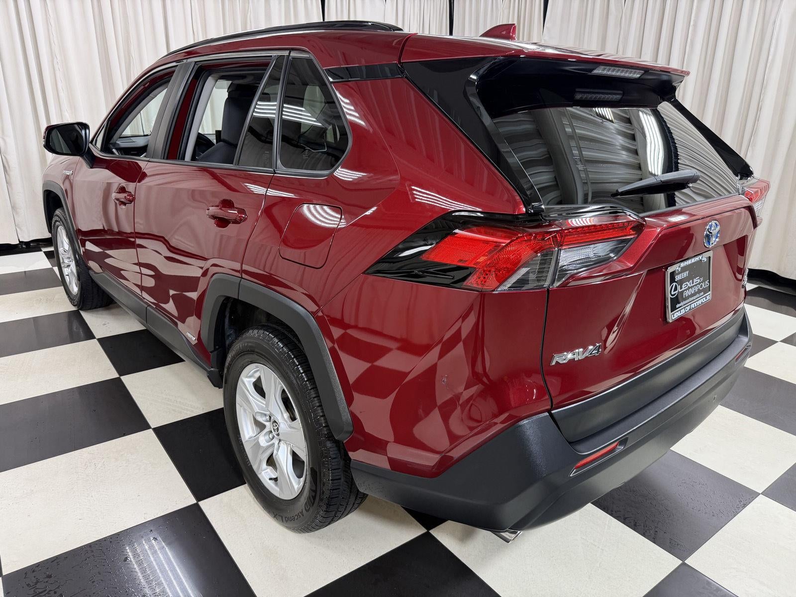 2021 Toyota RAV4 Hybrid XLE
