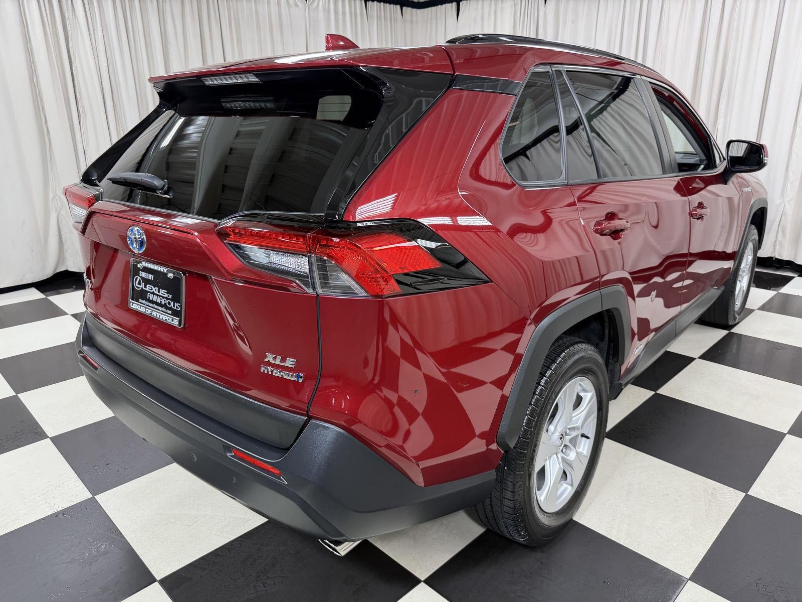 2021 Toyota RAV4 Hybrid XLE