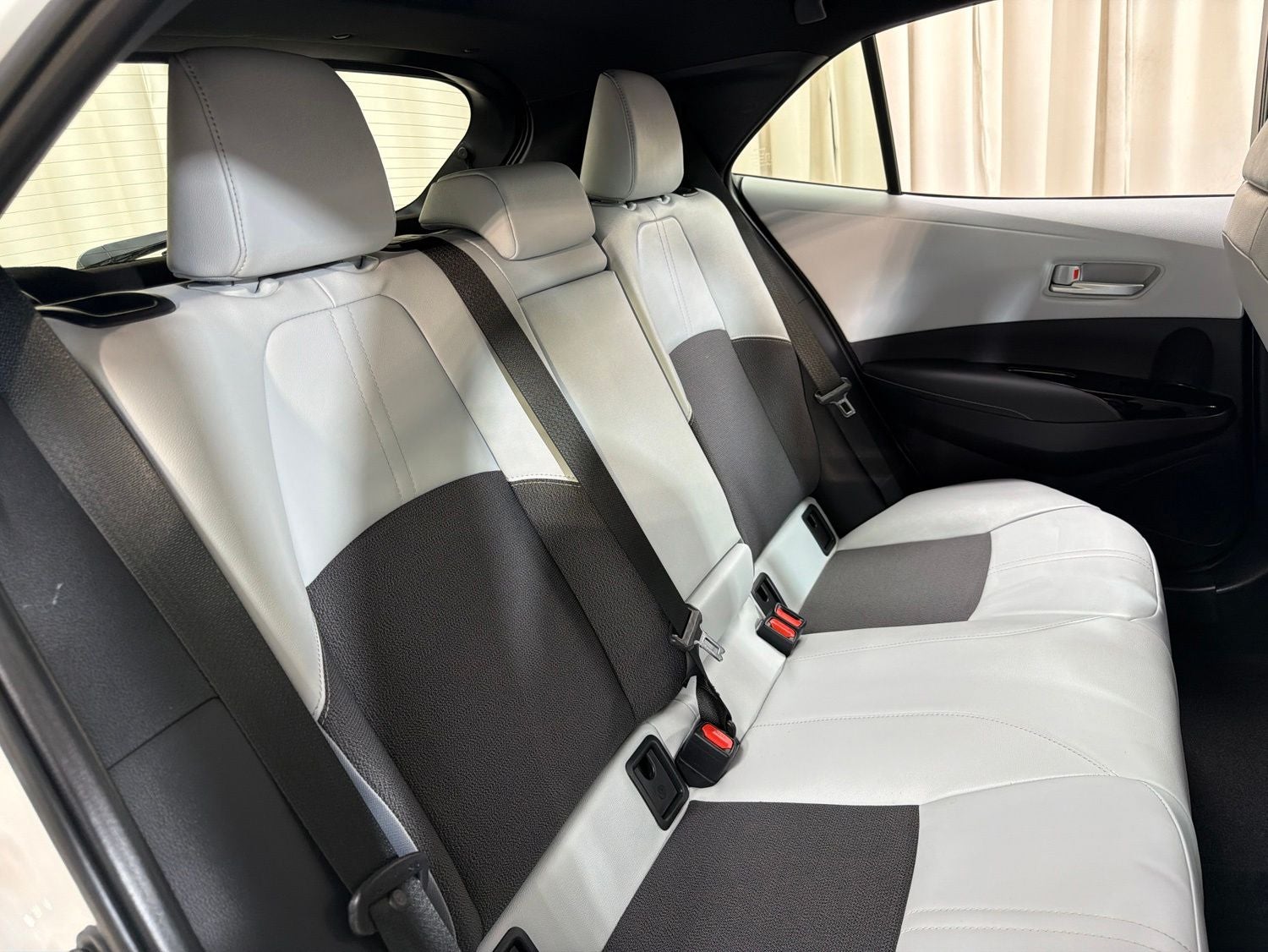 2022 Toyota Corolla Hatchback XSE