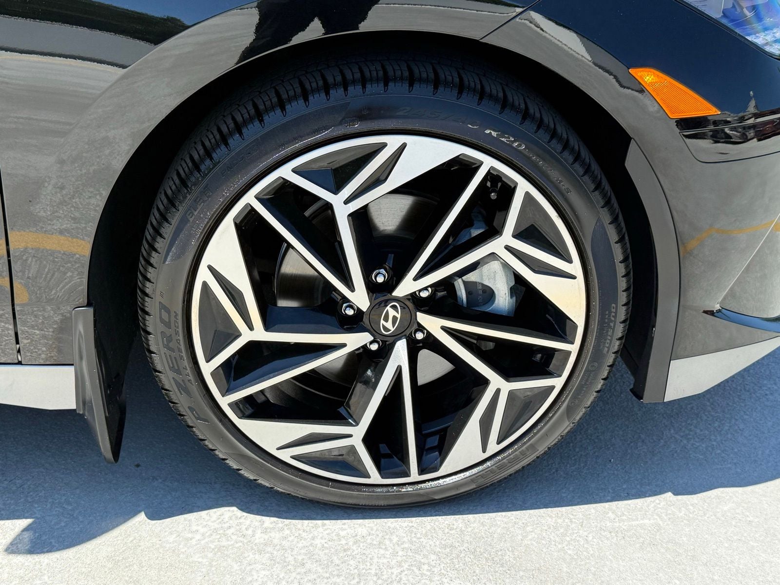 2024 Hyundai IONIQ 6 SEL