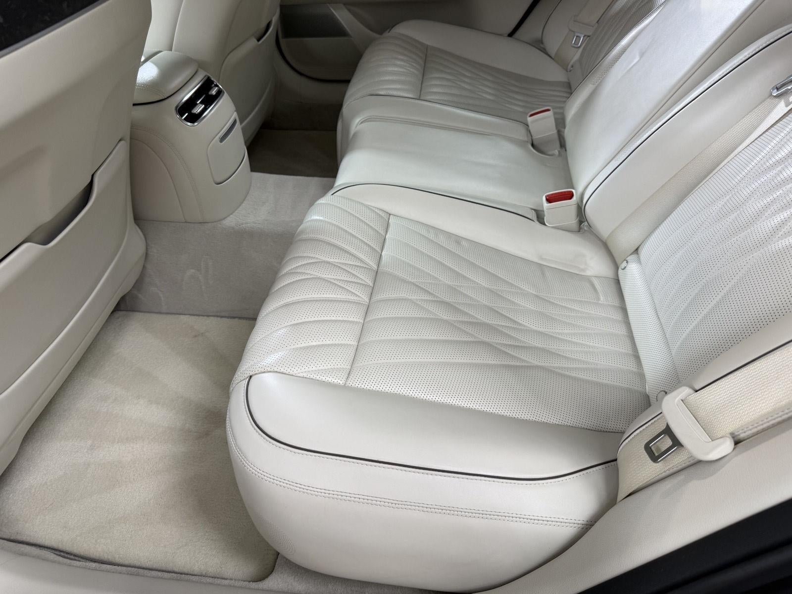 2023 Genesis G90 e-SC