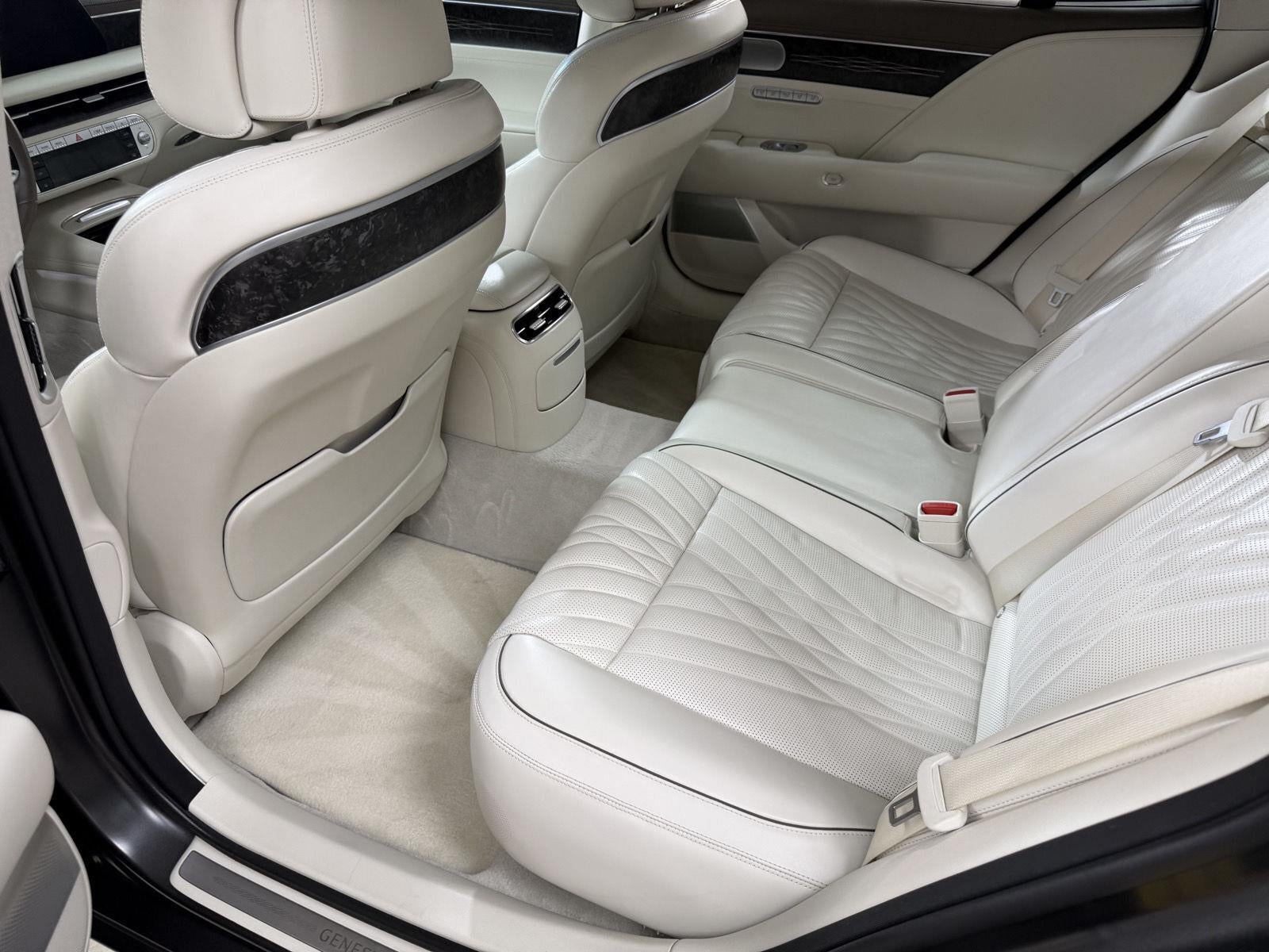 2023 Genesis G90 e-SC