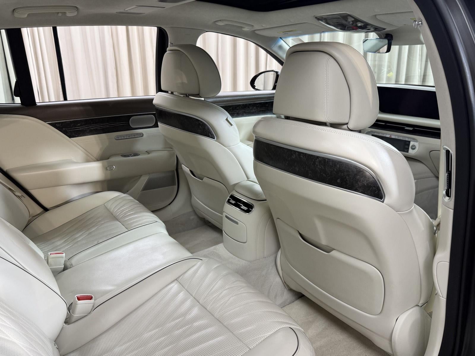 2023 Genesis G90 e-SC