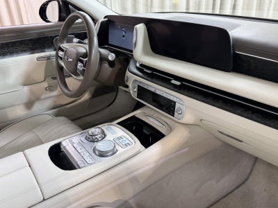 2023 Genesis G90 e-SC