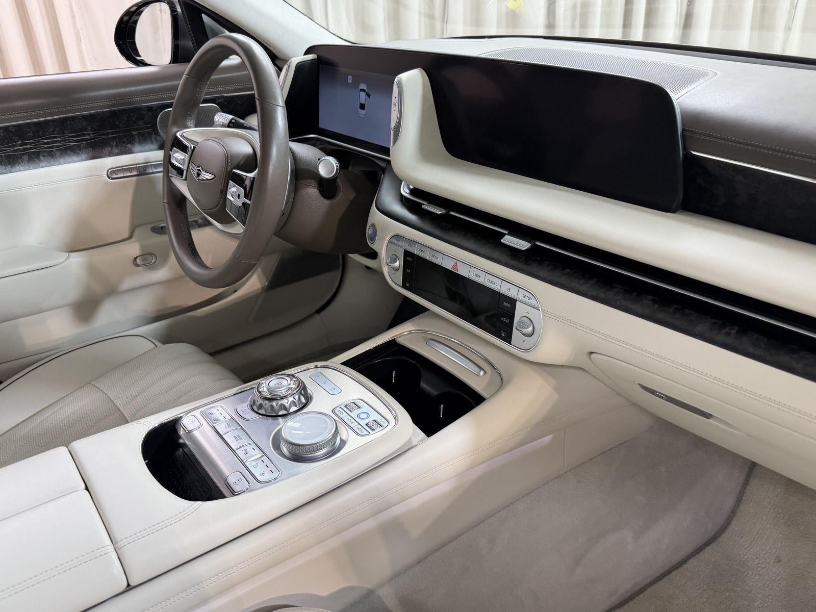2023 Genesis G90 e-SC