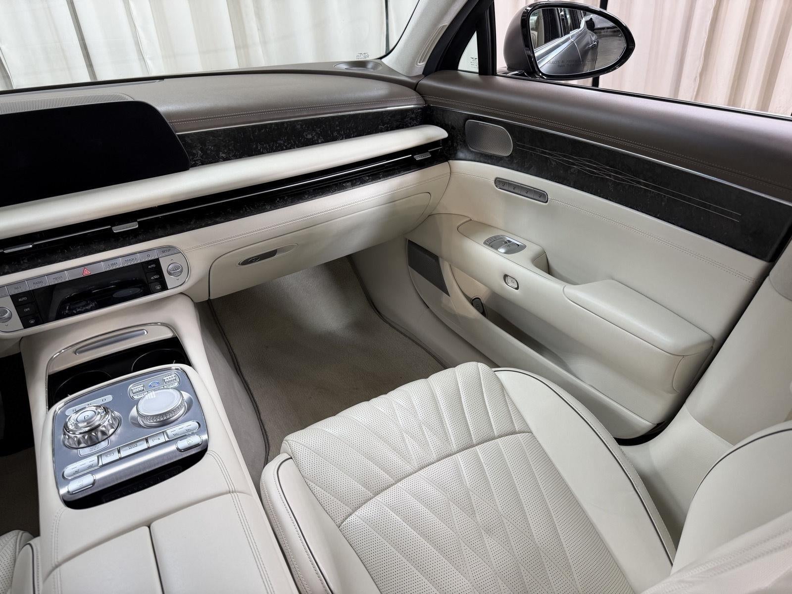 2023 Genesis G90 e-SC