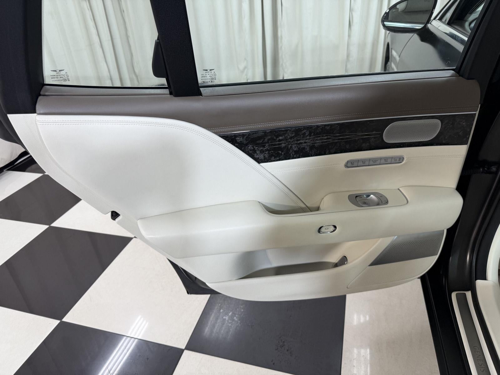 2023 Genesis G90 e-SC