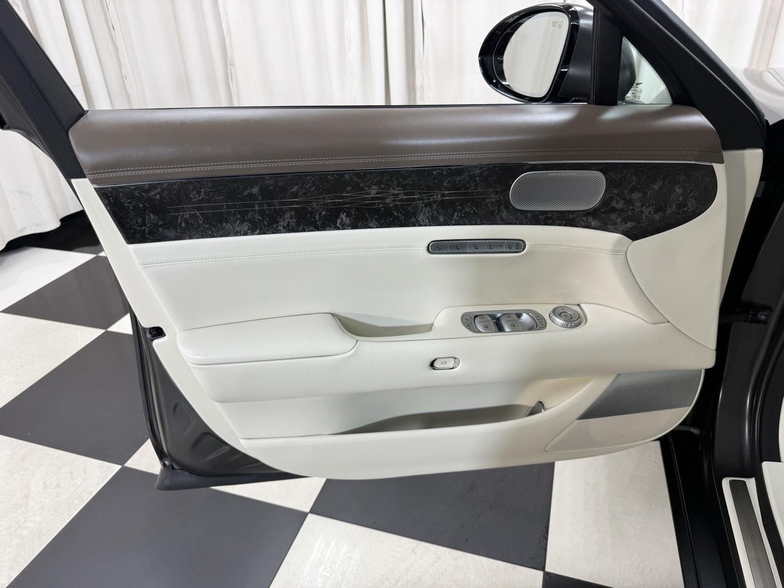 2023 Genesis G90 e-SC