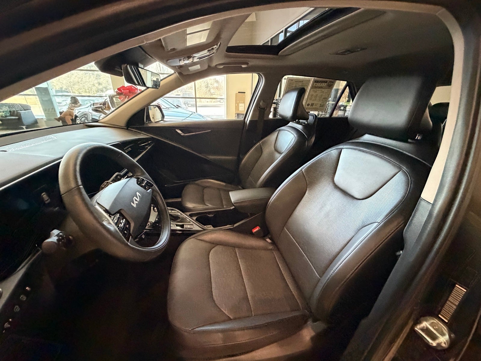 2023 Kia Niro SX Touring