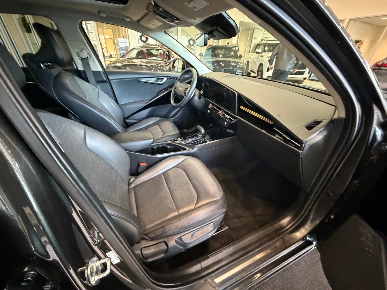 2023 Kia Niro SX Touring