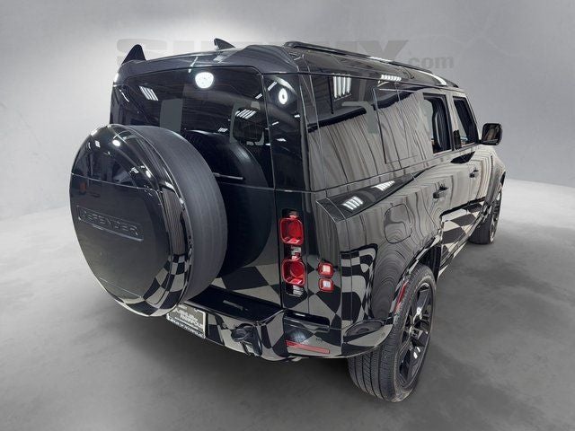 2025 Land Rover Defender 110 X-Dynamic SE