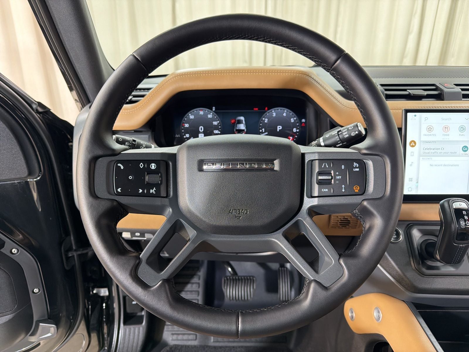 2025 Land Rover Defender 110 X-Dynamic SE