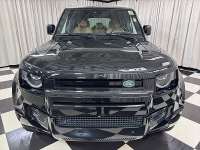 2025 Land Rover Defender 110 X-Dynamic SE