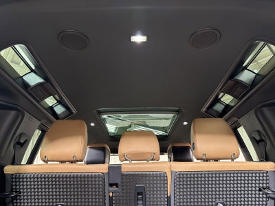 2025 Land Rover Defender 110 X-Dynamic SE