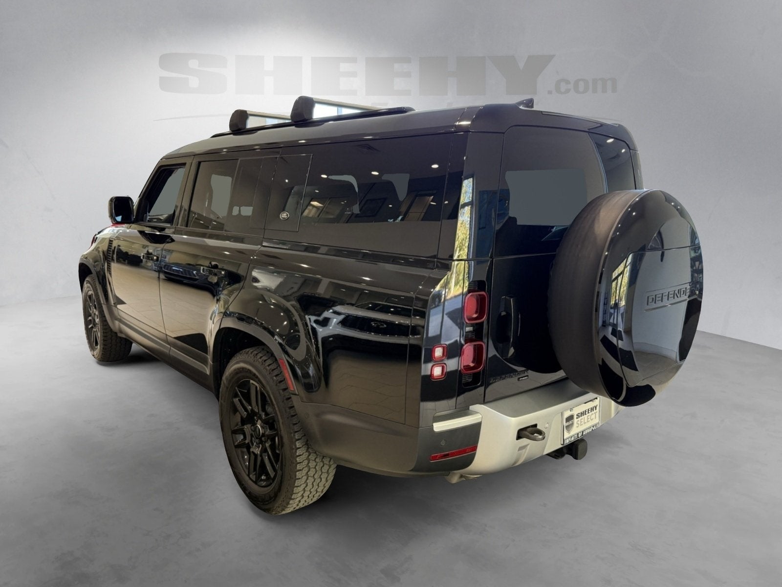 2023 Land Rover Defender 130 SE