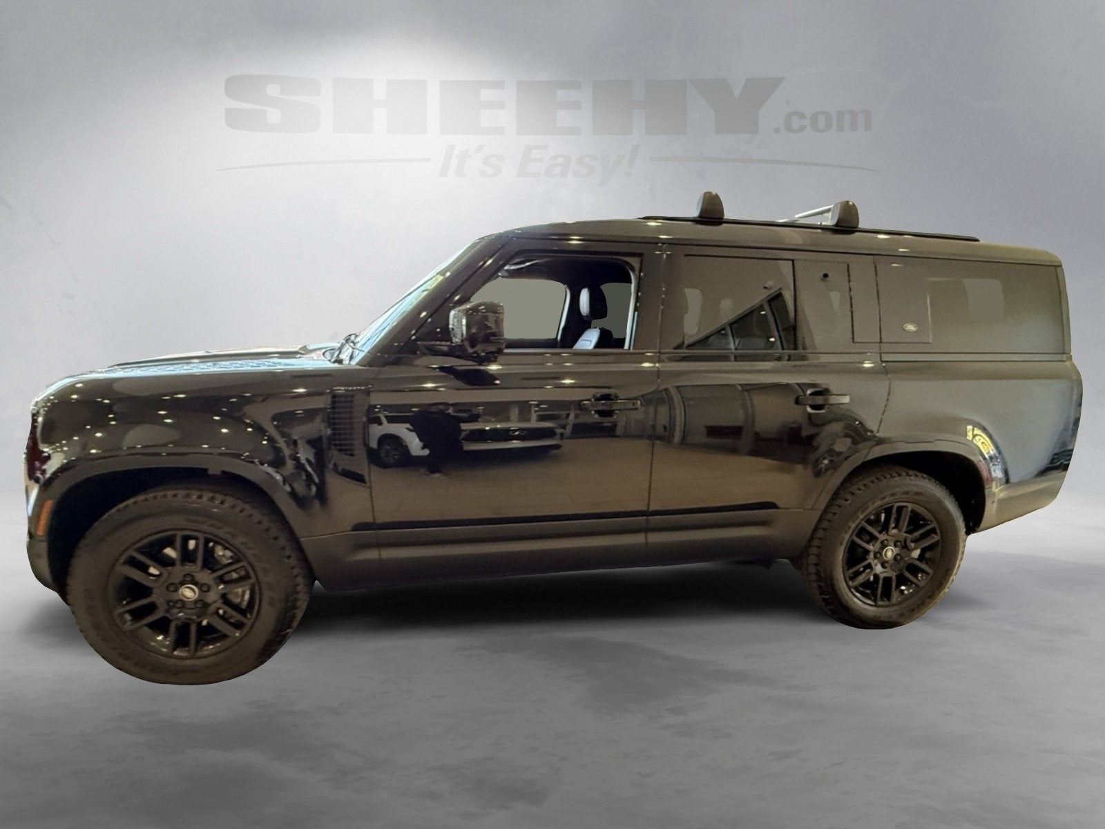 2023 Land Rover Defender 130 SE