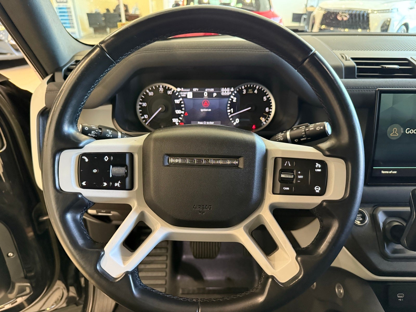 2023 Land Rover Defender 130 SE