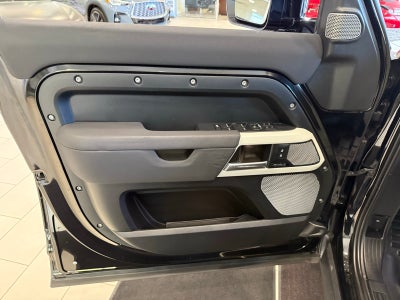 2023 Land Rover Defender 130 SE