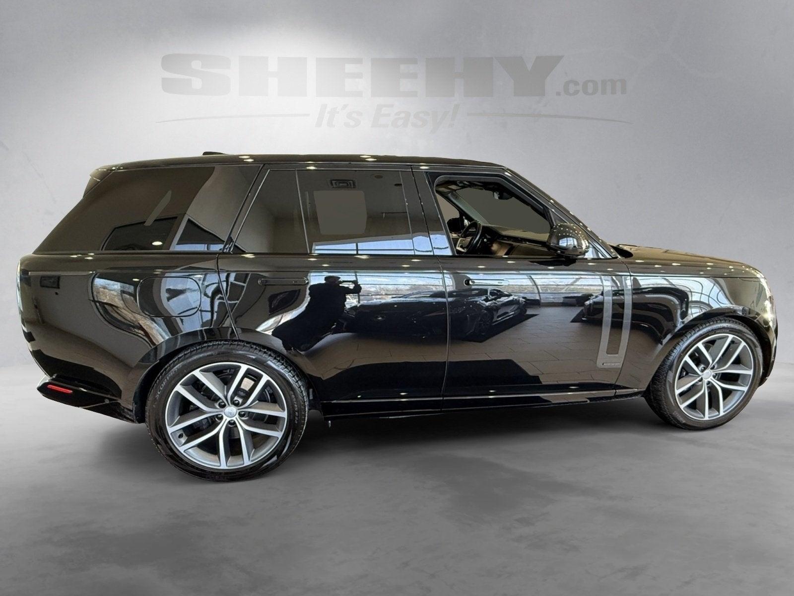 2025 Land Rover Range Rover Plug-In Hybrid Autobiography