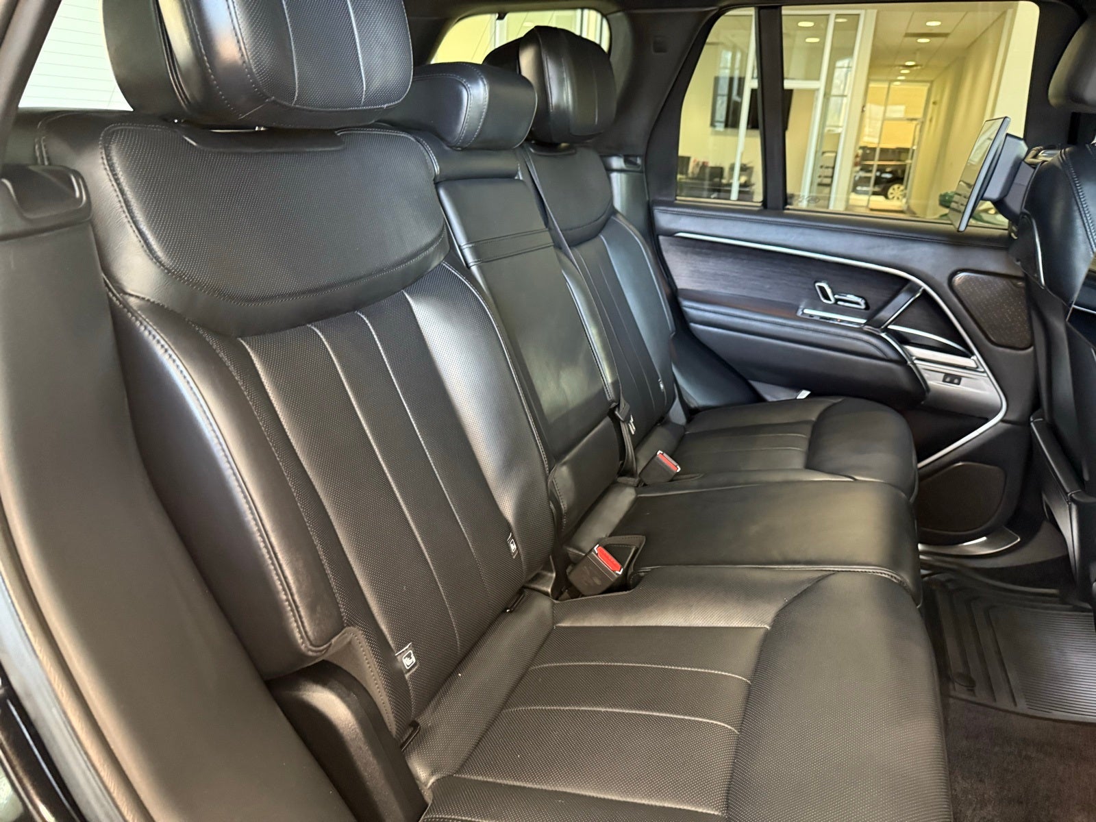 2025 Land Rover Range Rover Plug-In Hybrid Autobiography