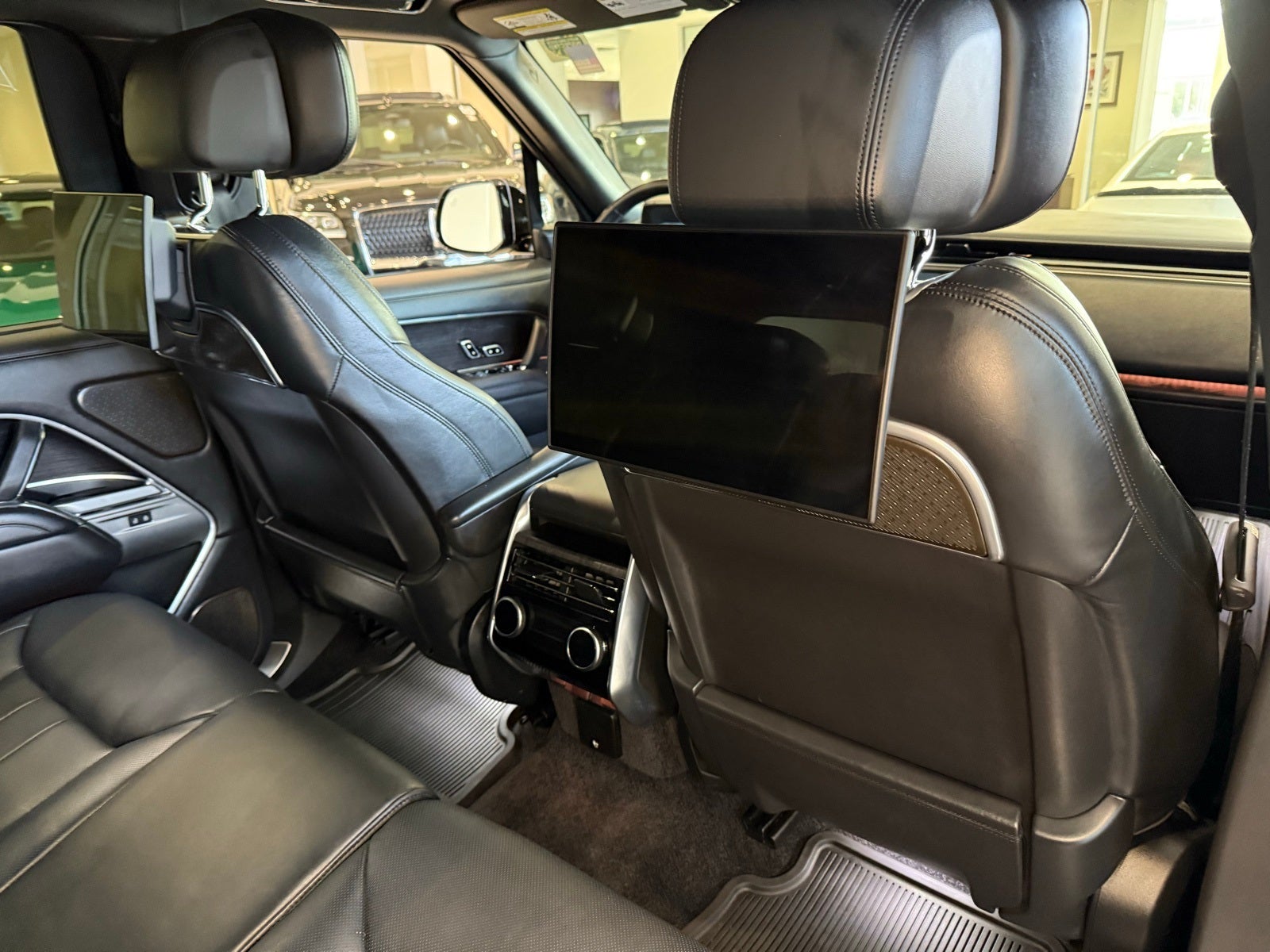 2025 Land Rover Range Rover Plug-In Hybrid Autobiography