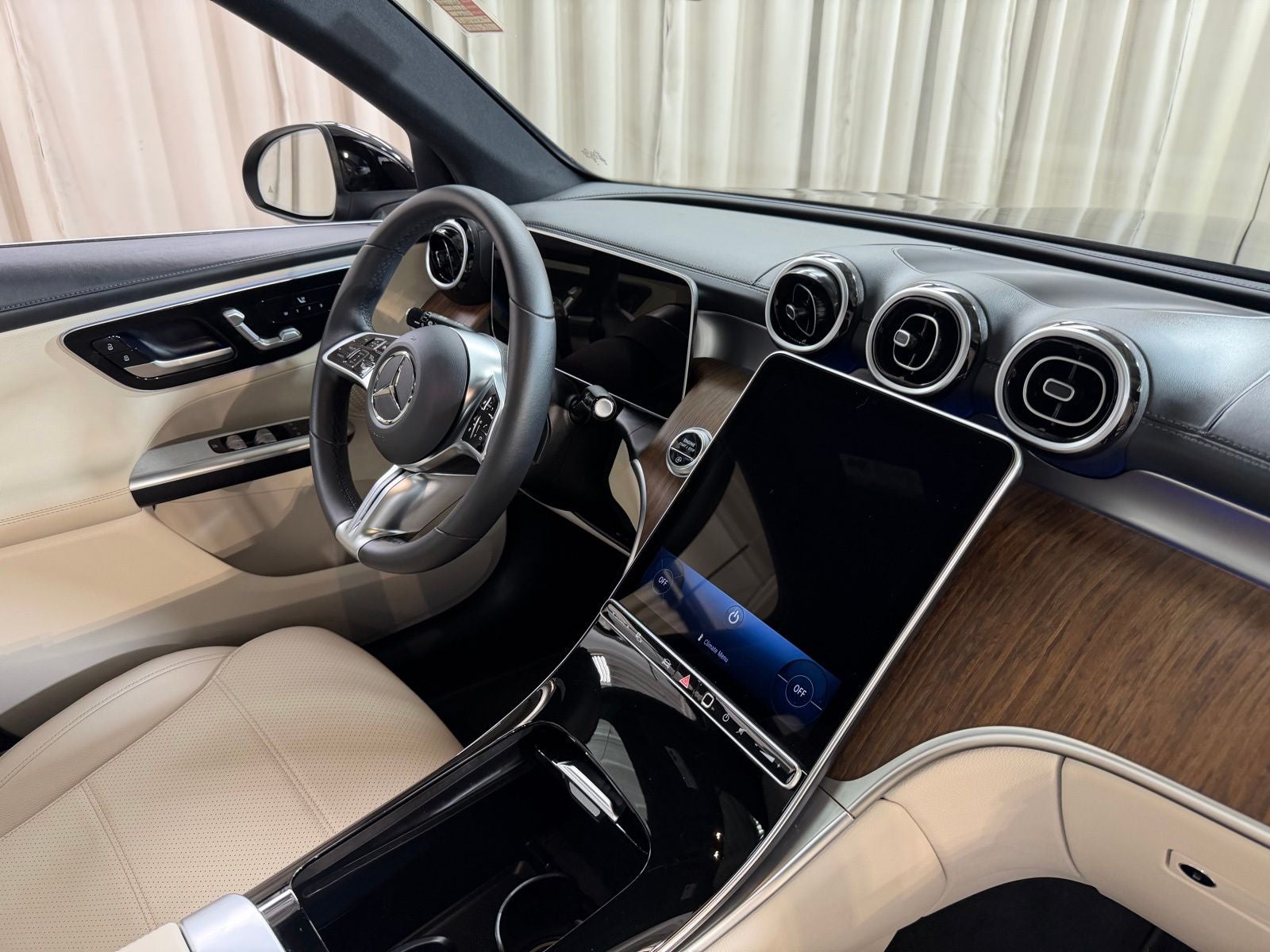 2025 Mercedes-Benz GLC GLC 300 4MATIC®