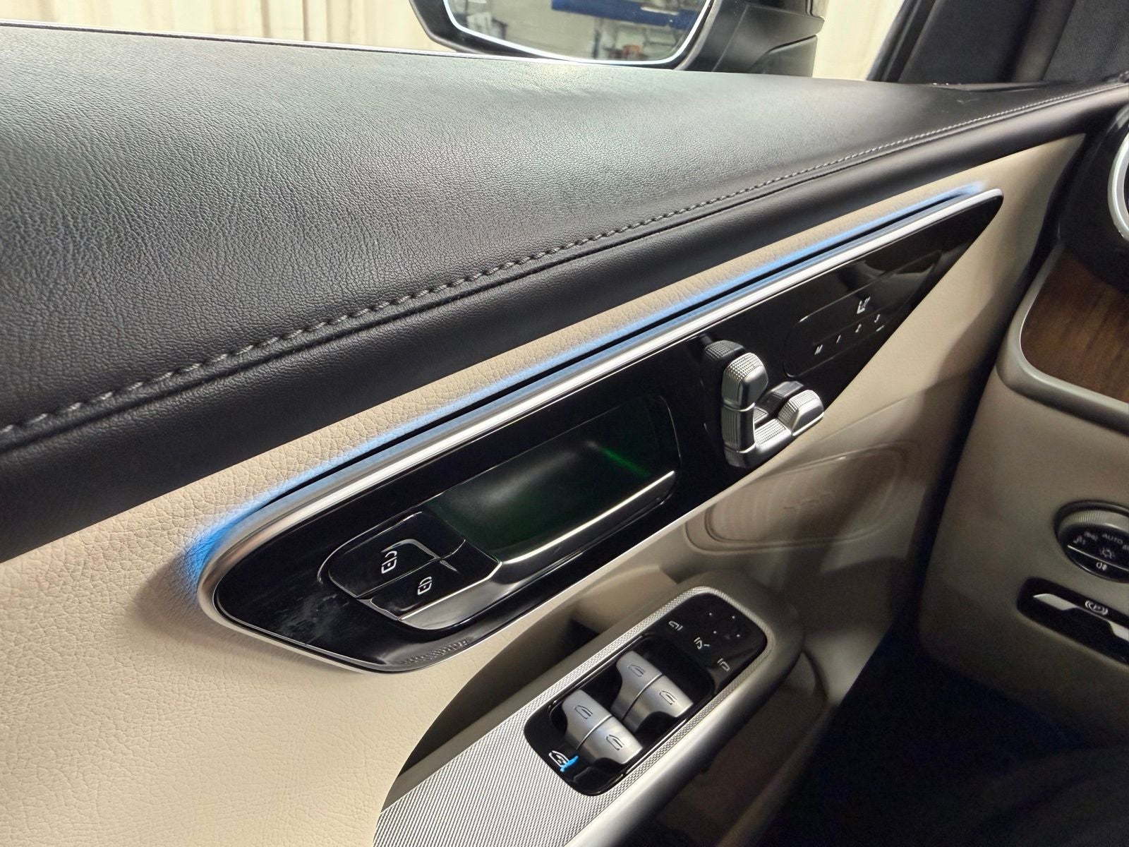 2025 Mercedes-Benz GLC GLC 300 4MATIC®