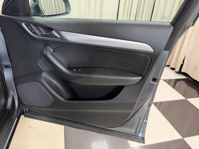 2016 Audi Q3 Premium Plus