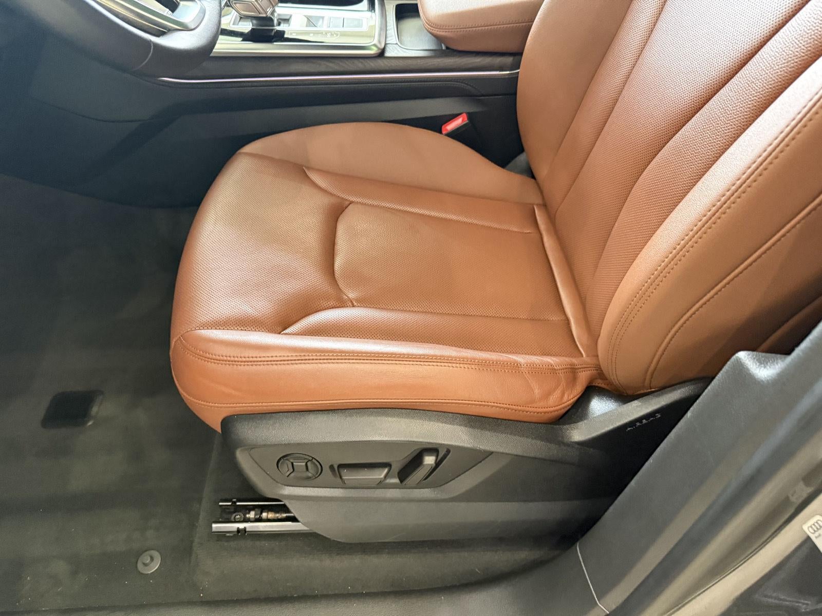 2023 Audi Q8 Premium Plus