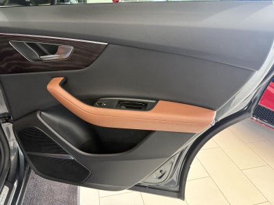 2023 Audi Q8 Premium Plus