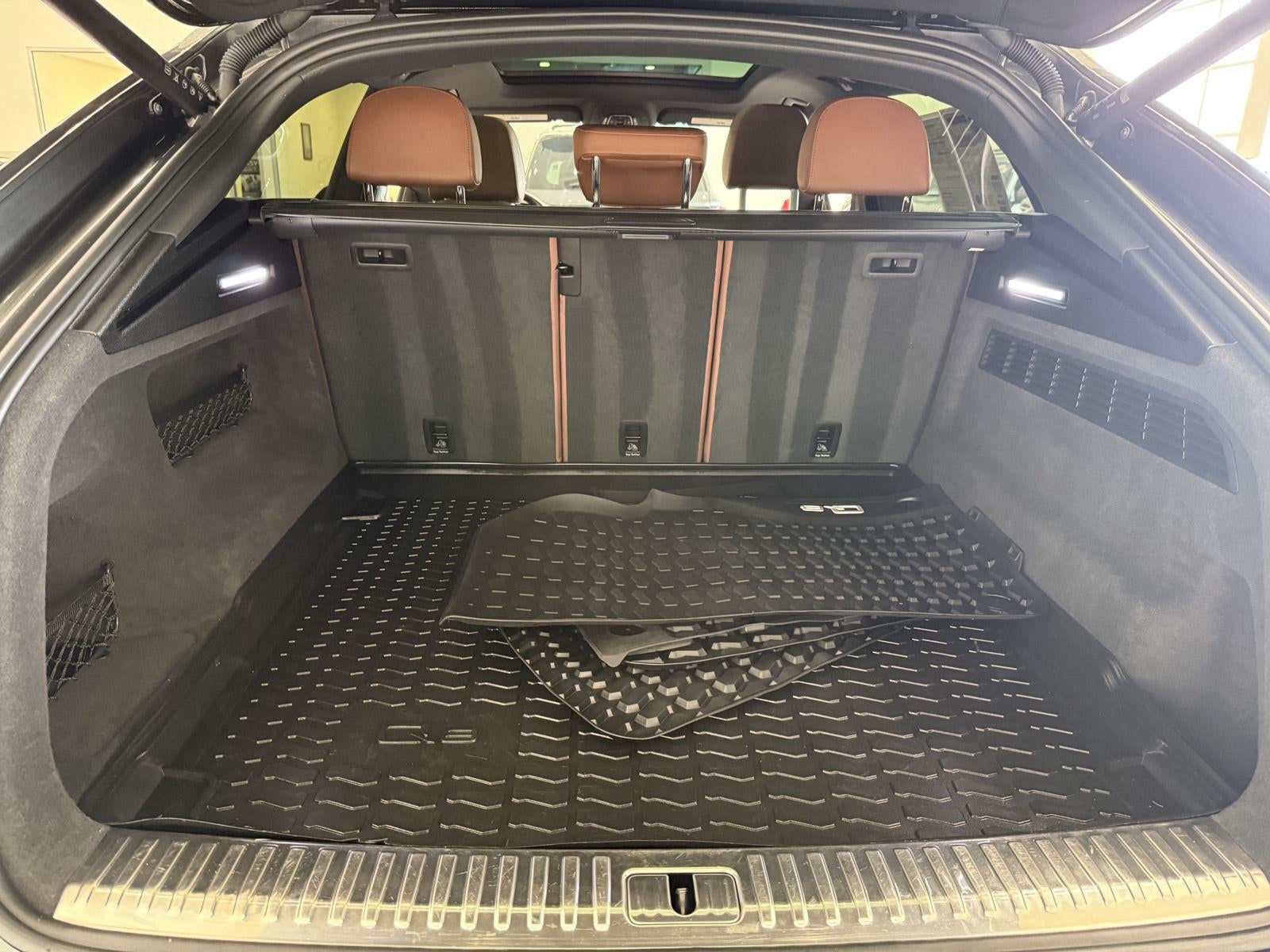 2023 Audi Q8 Premium Plus