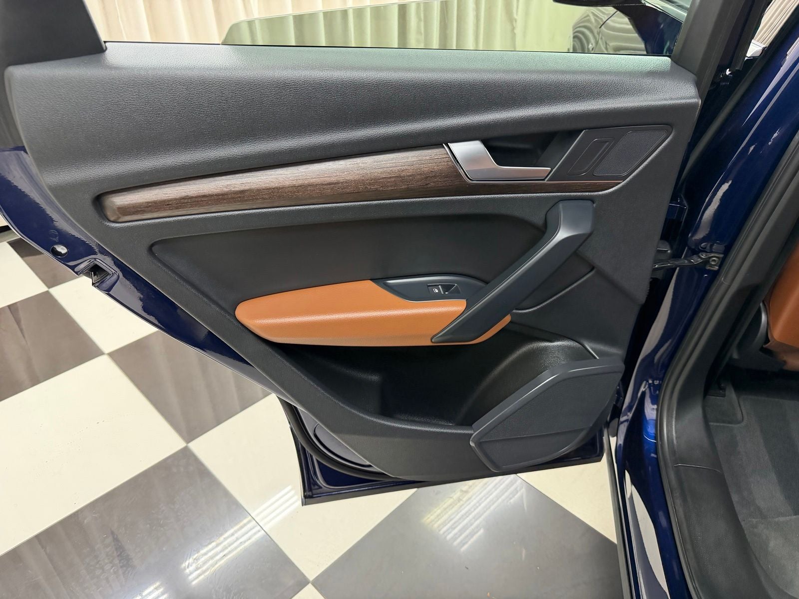 2023 Audi Q5 45 S line Premium quattro