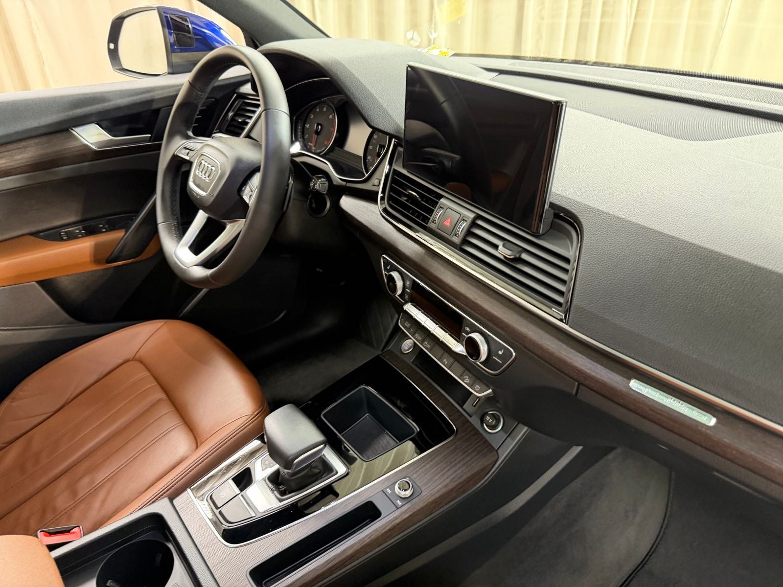 2023 Audi Q5 45 S line Premium quattro