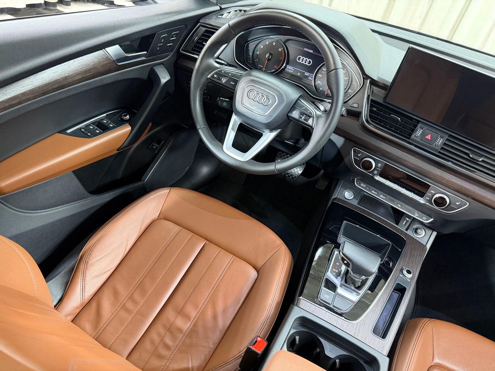 2023 Audi Q5 45 S line Premium quattro