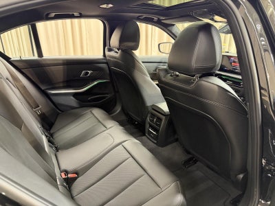 2025 BMW 3 Series 330i xDrive