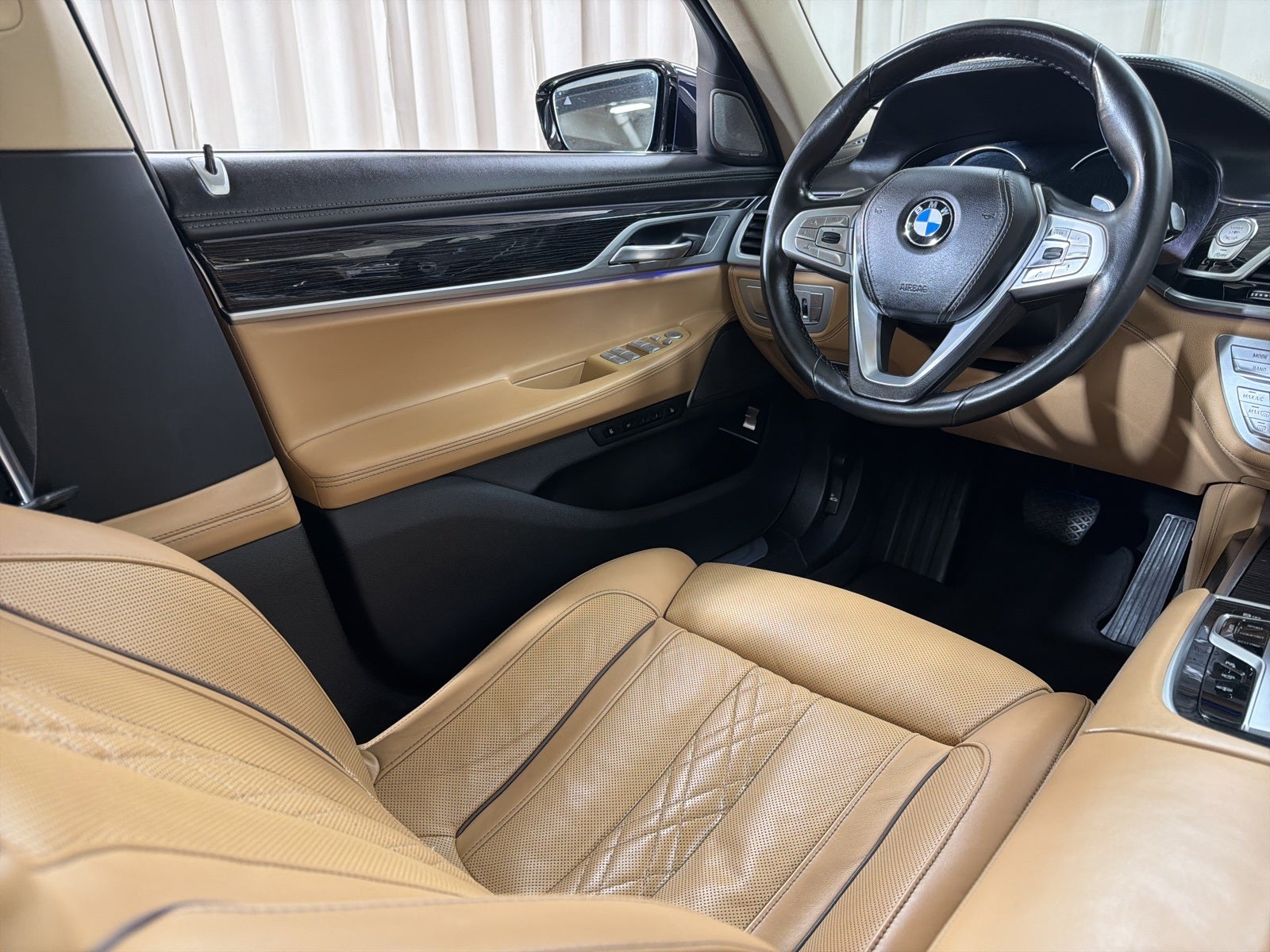2019 BMW 7 Series 750i xDrive