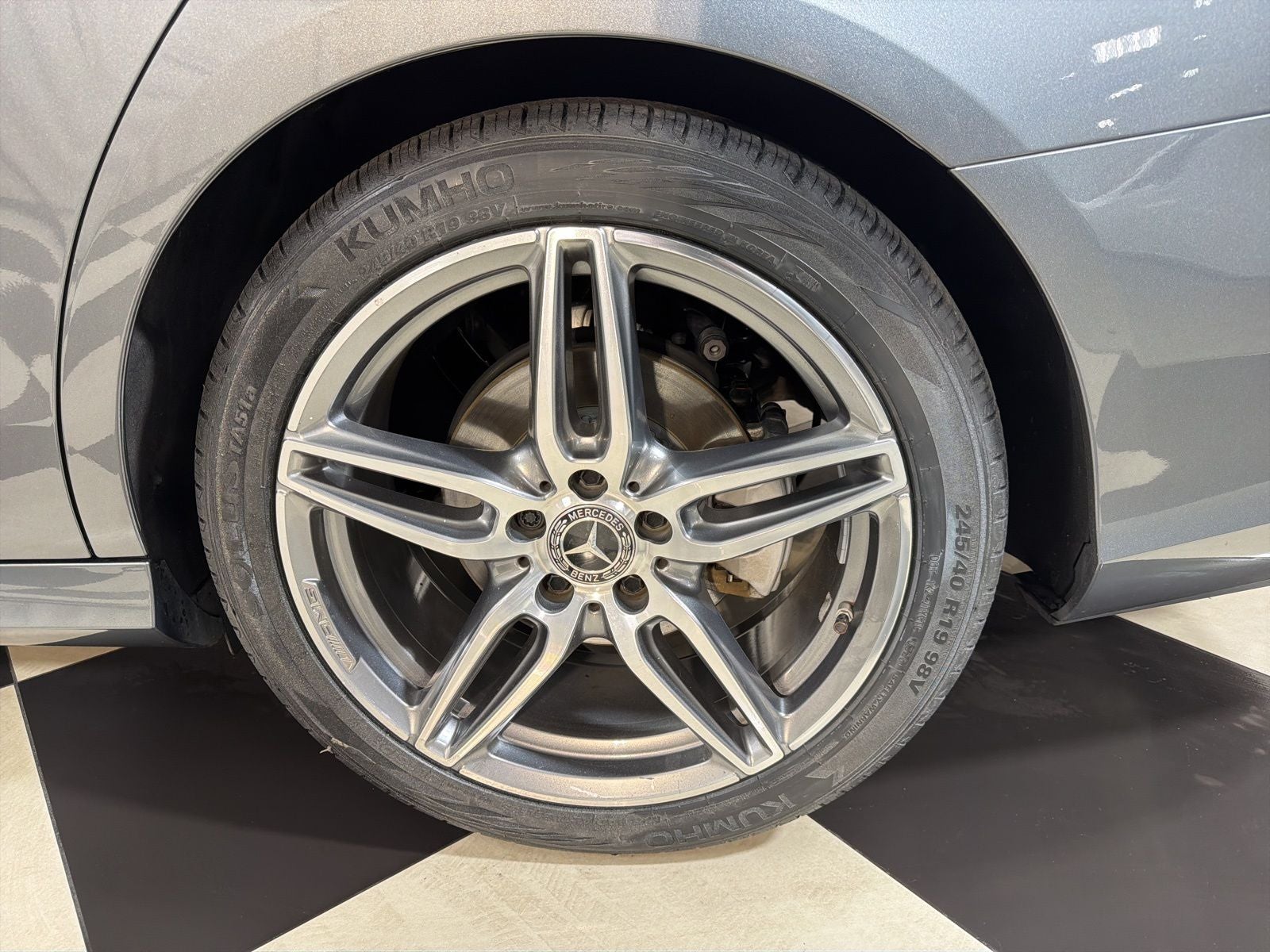 2019 Mercedes-Benz E-Class E 300