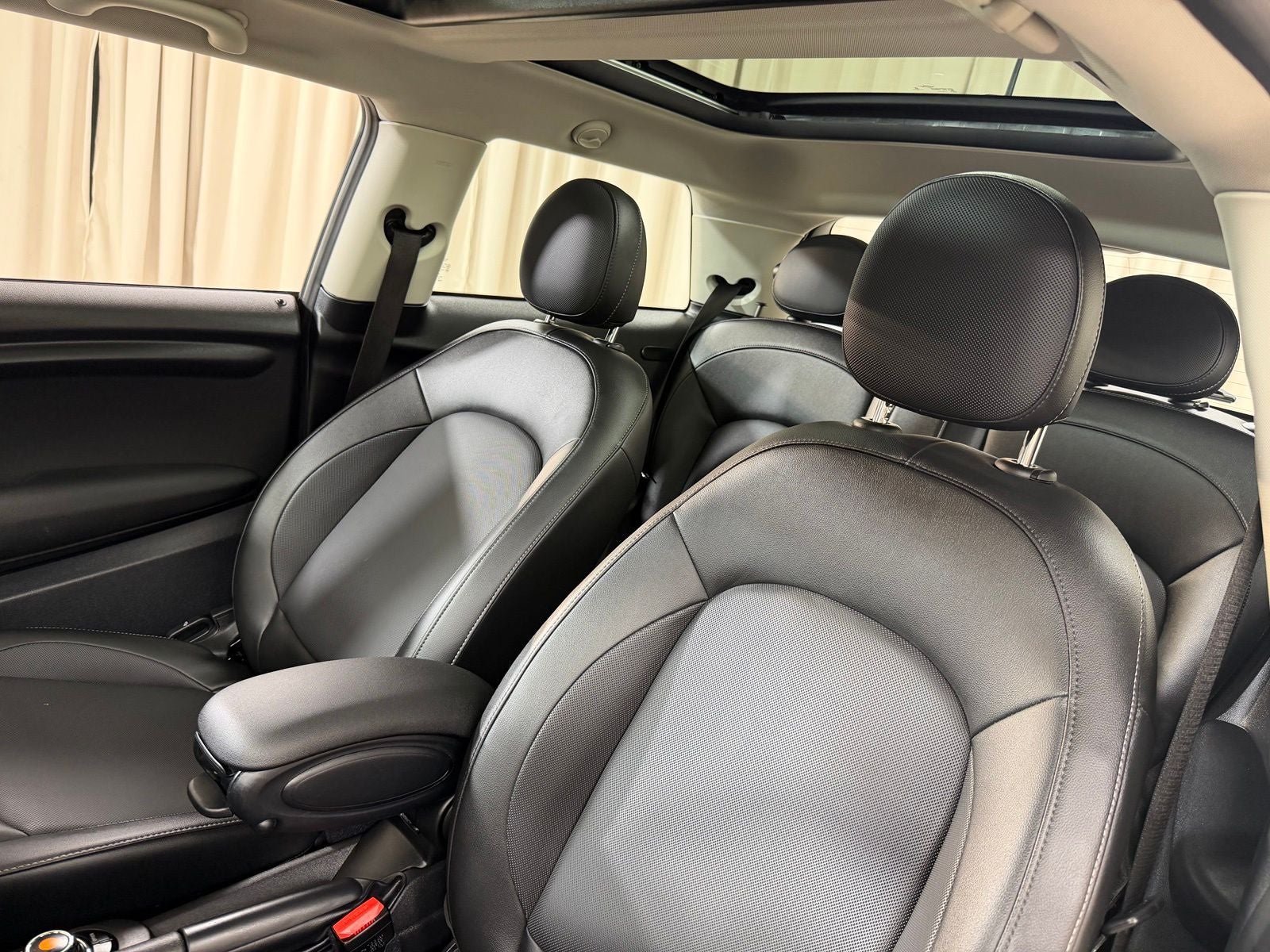 2021 MINI Cooper Signature