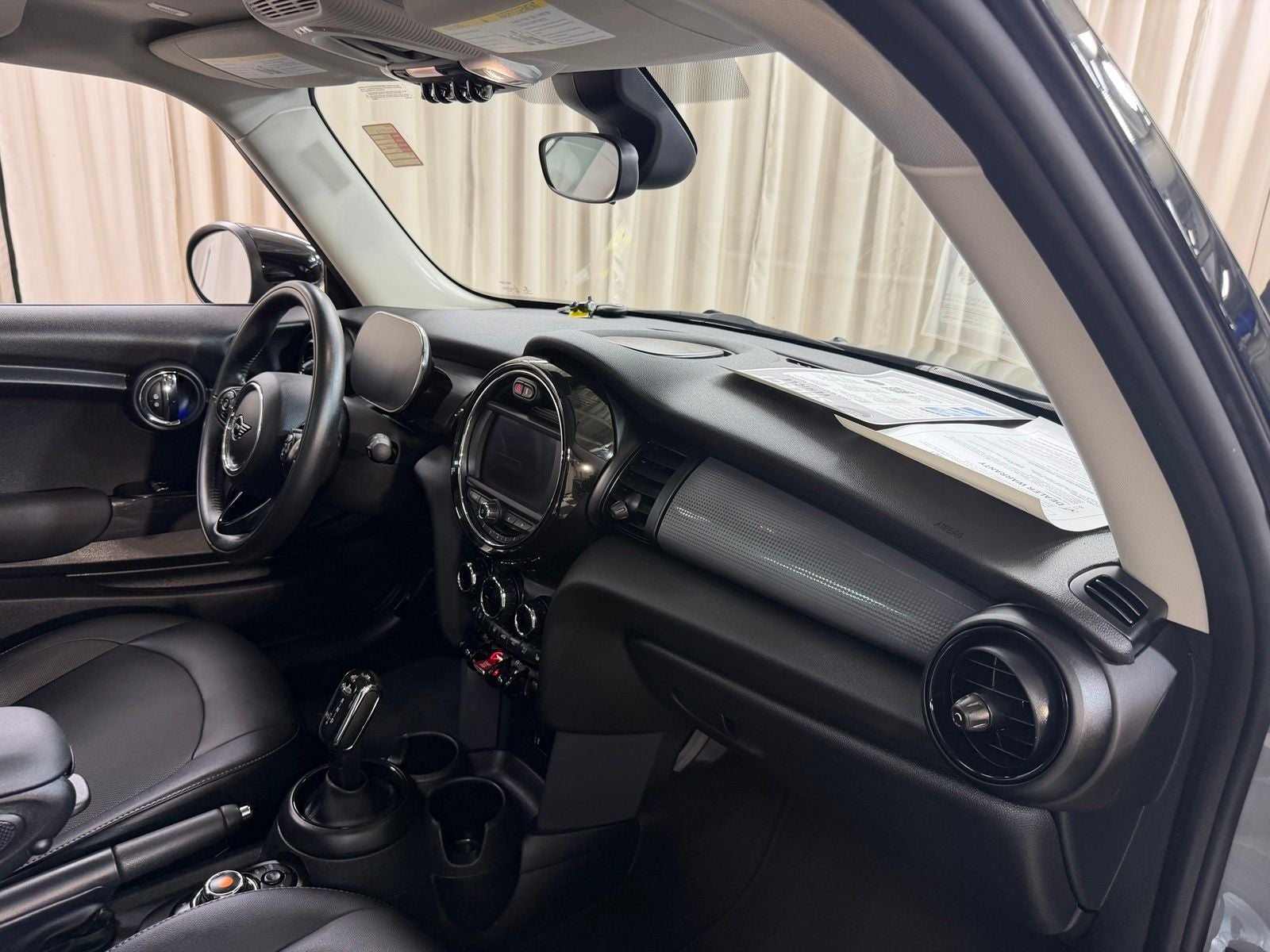 2021 MINI Cooper Signature