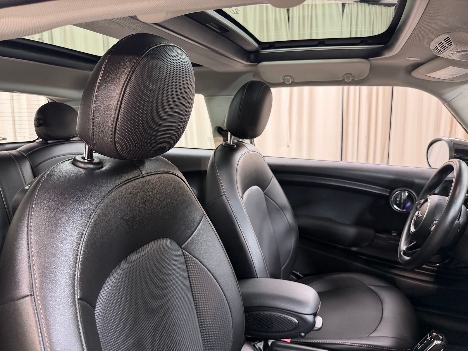 2021 MINI Cooper Signature