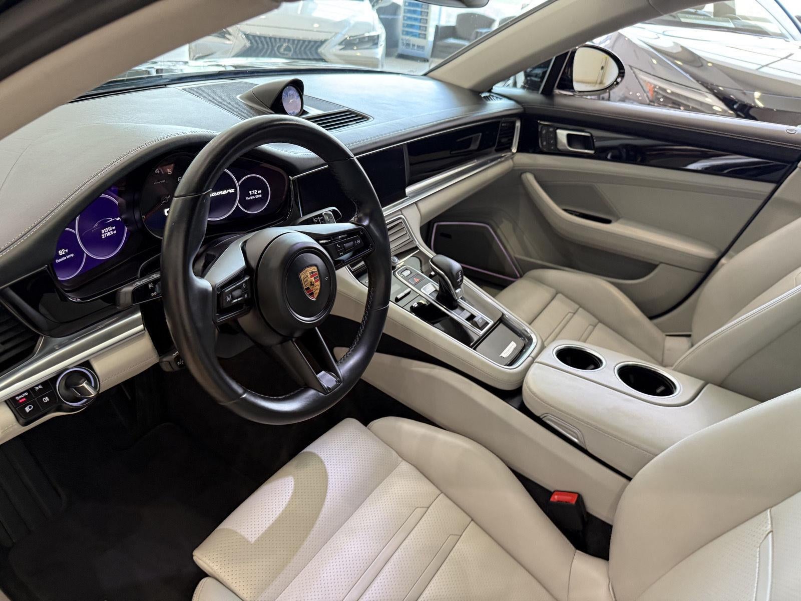 2022 Porsche Panamera Base